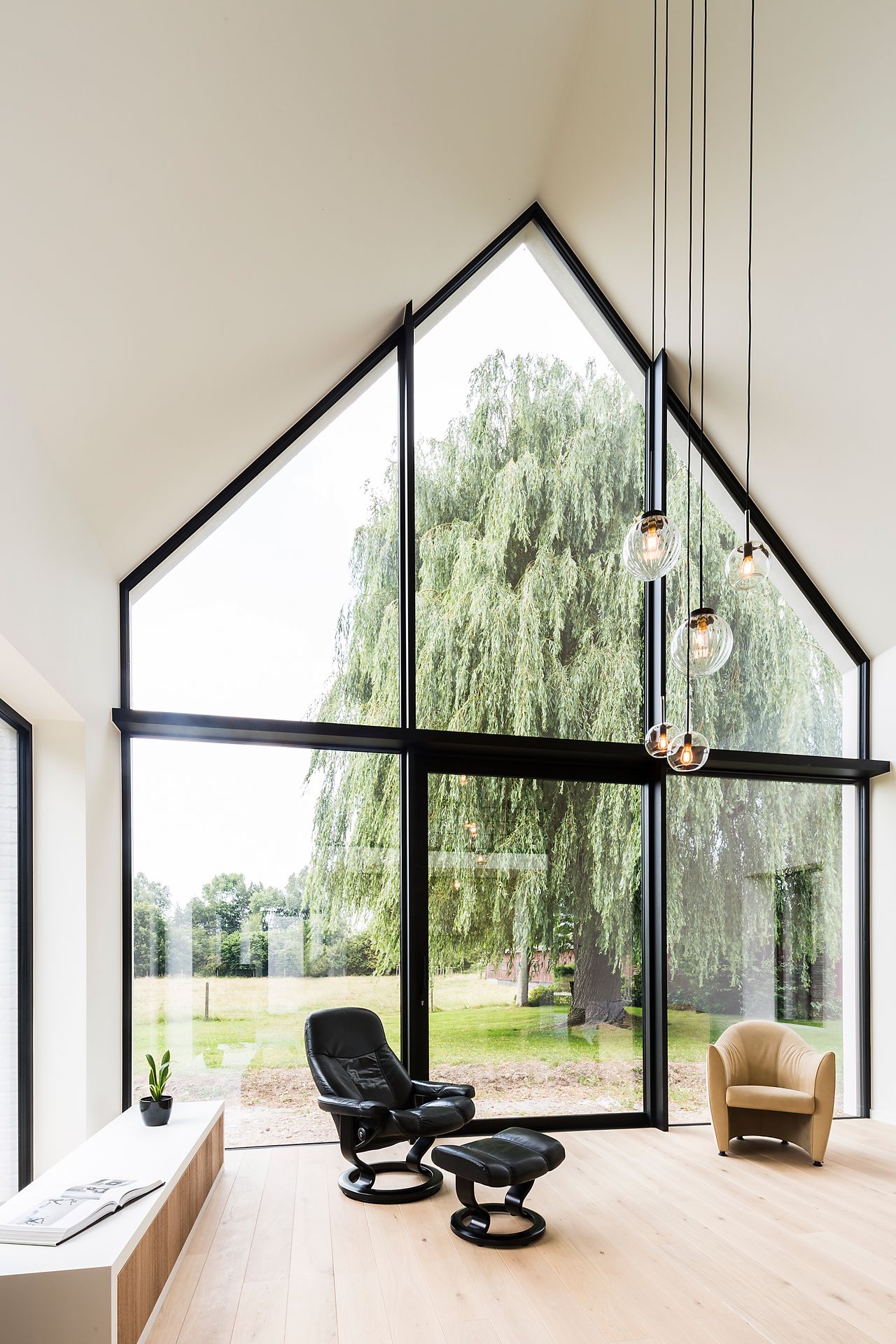 Lichtprojekt Groothandel verlichting en studiebureau in Eeklo (16)